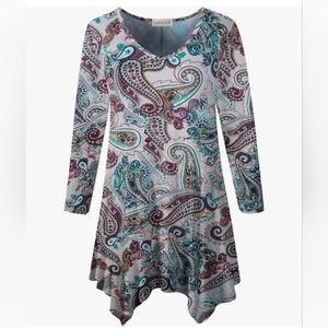 NWT Women's Plus Size Tunic Top Size Medium Size 18